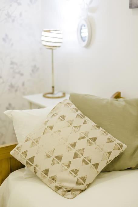 Lisbon Place - Historic Center With Terrace Bagian luar foto